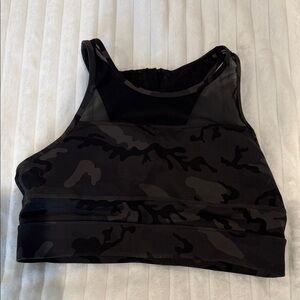 High Neck Camo Sports Bra - Black